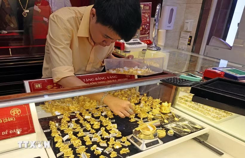 Giá vàng sáng hôm nay 21/5: Vàng thế giới phục hồi, vàng SJC tạm đứng yên