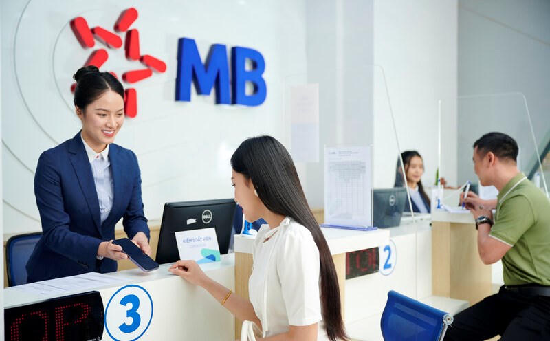 Phó Tổng Giám đốc MBBank đăng ký bán 1 triệu cổ phiếu MBB