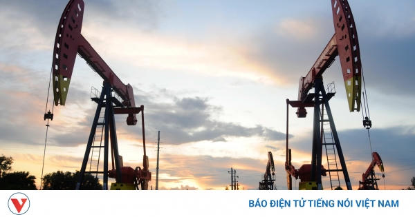 Giá xăng dầu hôm nay 25/5: Dầu Brent neo 103,54 USD/thùng
