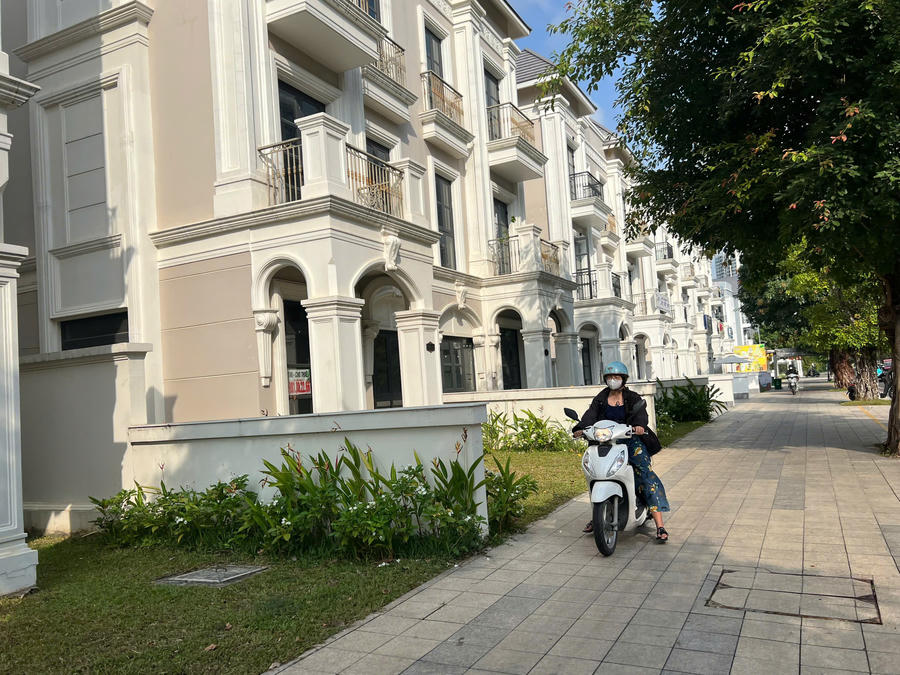 Shophouse TP.HCM: Ế chỏng chơ, nhiều căn phơi nắng gần 10 năm vẫn chưa có người thuê