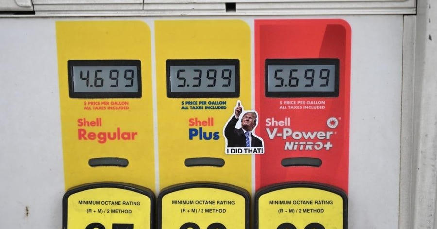 Giá xăng Mỹ lên 4,51 USD/gallon giữa kỳ nghỉ Memorial Day