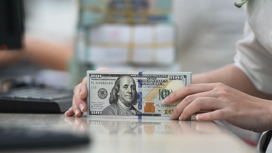 Tỷ giá ngoại tệ hôm nay 31/5/2026: USD neo cao, euro vượt 30.600 đồng
