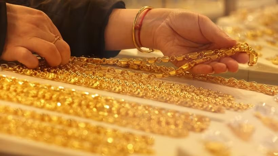 Giá vàng sáng hôm nay 2/6: Tiếp tục lao dốc? 