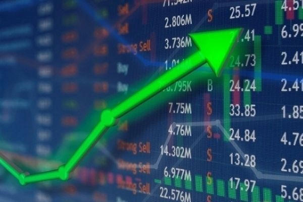 VN-Index duy trì sắc xanh trong tháng 5: Nhóm năng lượng bứt phá, vốn hóa HOSE áp sát mốc 8,8 triệu tỷ đồng