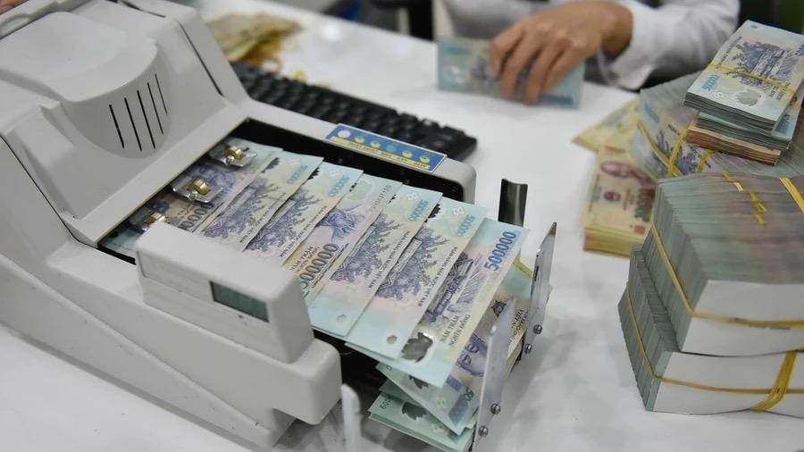 Lãi suất liên ngân hàng giảm về 5,4% sau khi NHNN can thiệp