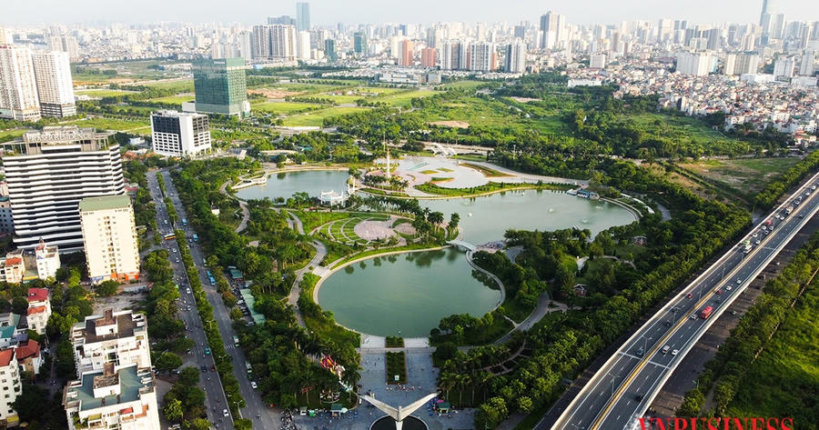 Nhà đầu tư BĐS Hà Nội "như ngồi trên đống lửa" vì bị "đốt hai đầu"