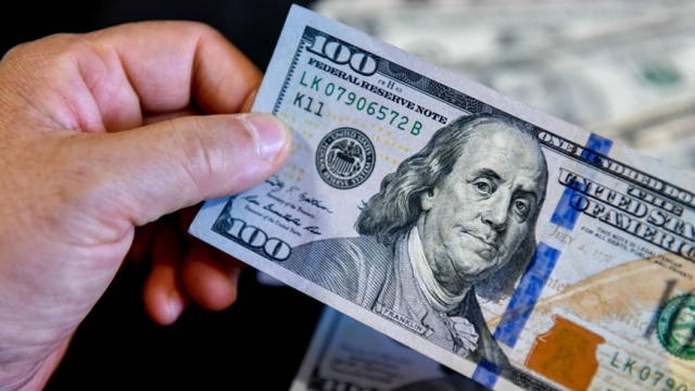 Tỷ giá USD hôm nay 6/6: DXY vượt 100 điểm, ngân hàng tăng giá