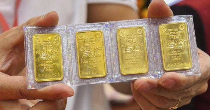 Giá vàng SJC lao dốc: Người mua đỉnh lỗ tới 45 triệu/lượng