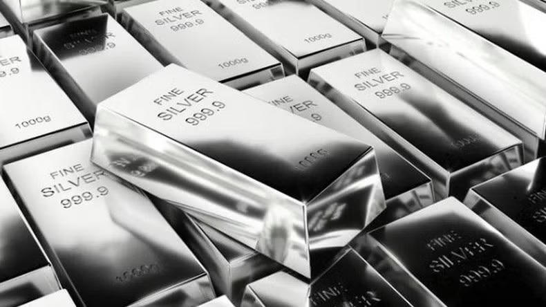 Giá bạc hôm nay (chiều ngày 8/6): Tiếp tục giảm mạnh, chưa dừng rơi