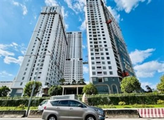 Mặt bằng giá căn hộ TPHCM và Bình Dương xô đổ các kỷ lục