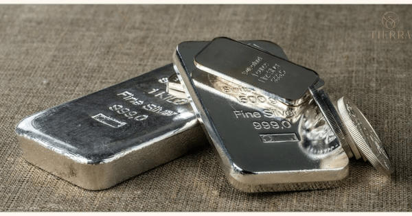 Giá bạc giảm hơn 4%, quỹ SLV bán ròng 22 tấn trong tuần 15-18/6