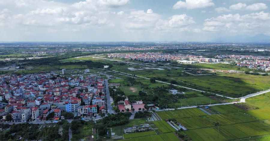 Đất lúa trong khu dân cư đã xây nhà có được chuyển sang đất ở?