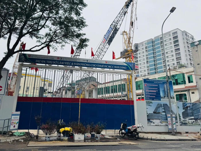 Một công ty xây dựng đầu tư 3 dự án BĐS ở Cầu Giấy, Đội Cấn, Long Biên